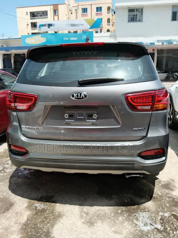 Kia Sorento 2.4L LX AWD 2019 Gray
