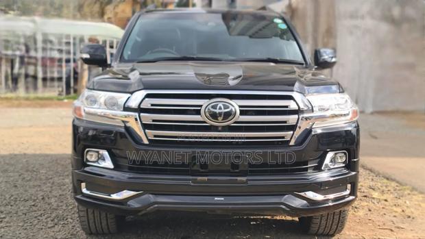 Toyota Land Cruiser 4.6 V8 ZX 2019 Black