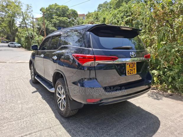 Toyota Fortuner 2.4 D AWD 2018 Black