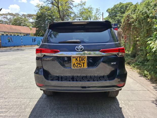 Toyota Fortuner 2.4 D AWD 2018 Black