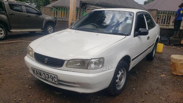 Toyota Corolla II 1999 White