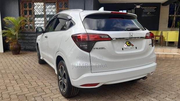 Honda Vezel 1.5 2WD 2018 White