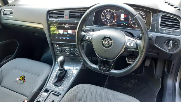 Volkswagen Golf 2018 Gray