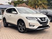 Nissan X-Trail 2.0 Petrol AWD 2019 White for sale