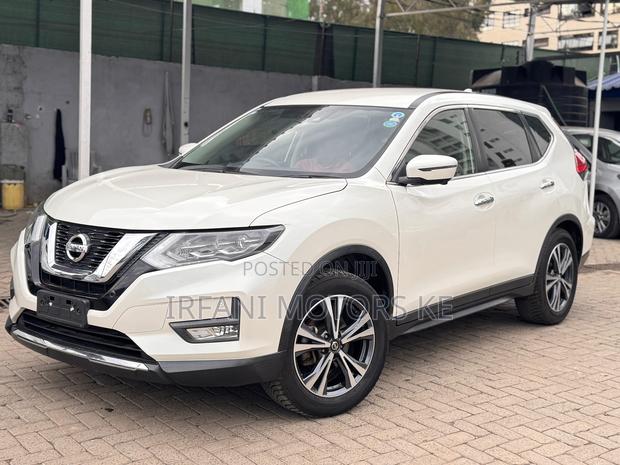 Nissan X-Trail 2.0 Petrol AWD 2019 White