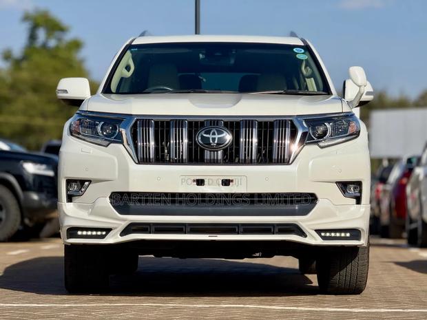 Toyota Land Cruiser Prado 2.8 2020 White