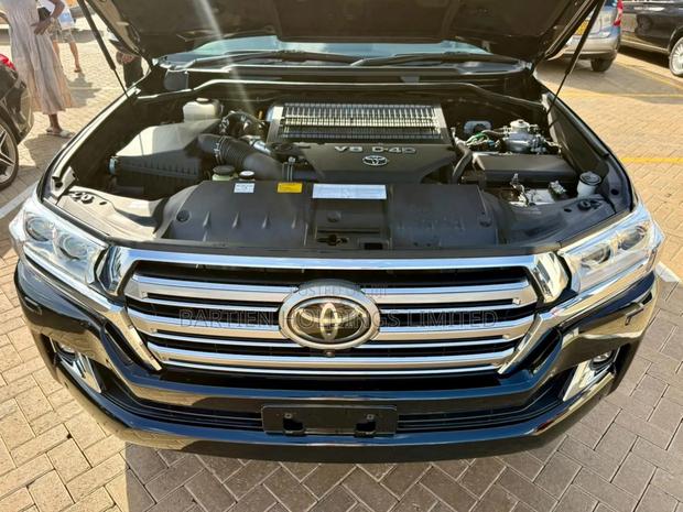 Toyota Land Cruiser 2019 Black