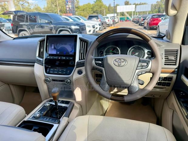 Toyota Land Cruiser 2019 Black