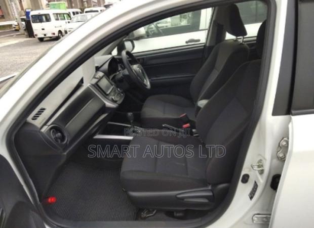 Toyota Corolla Fielder 1.5 Hybrid FWD 2018 Pearl