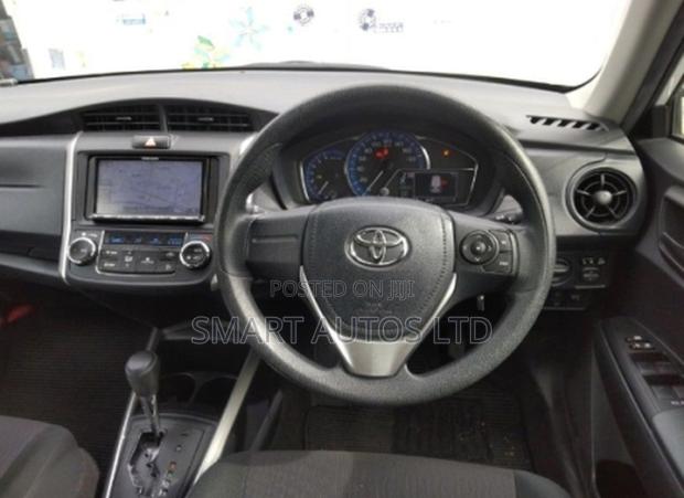 Toyota Corolla Fielder 1.5 Hybrid FWD 2018 Pearl