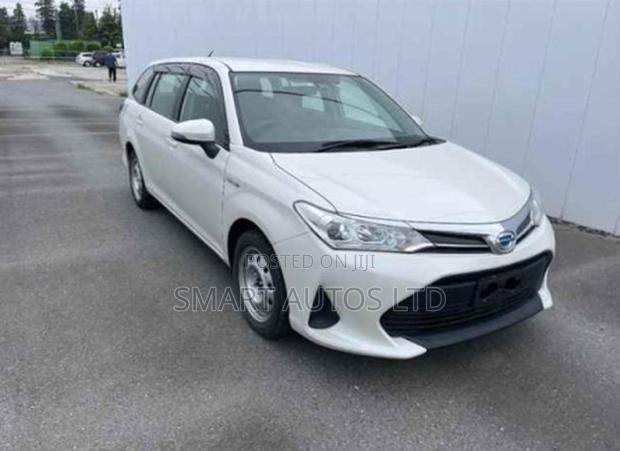Toyota Corolla Fielder 2018 Off white