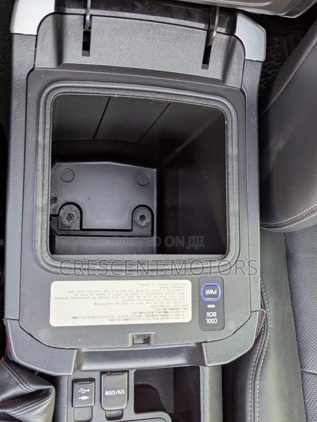 Toyota Land Cruiser Prado 2021 Black