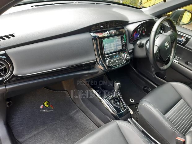 Toyota Corolla Fielder 2018 Blue