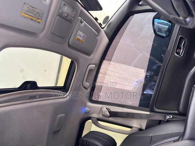 Toyota Noah 2.0 AWD (7 Seater) 2016 Black