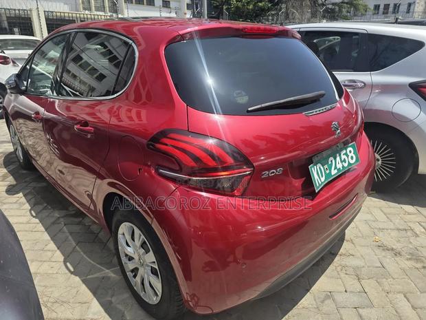 Peugeot 308 2019 Burgundy