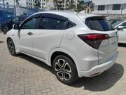 Honda Vezel 2019 White for sale