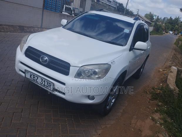 Toyota RAV4 2008 White