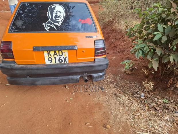 Toyota Starlet 2005 Orange