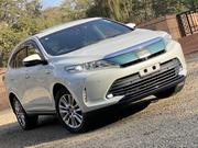 Toyota Harrier 2.5 Hybrid 4WD 2018 Pearl for sale