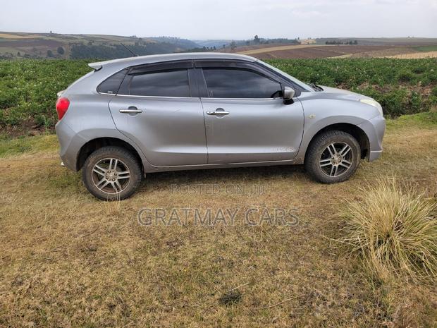 Suzuki Baleno 2016 Gray
