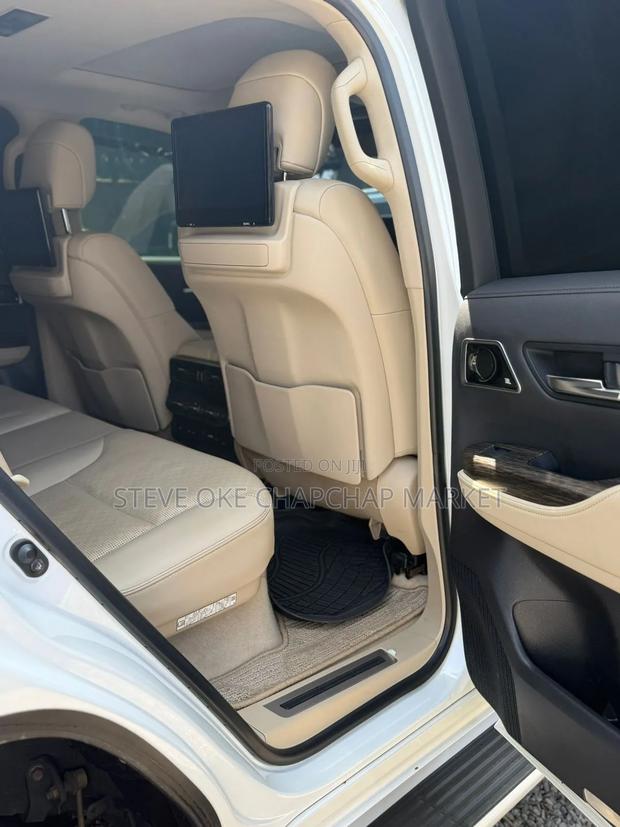 Toyota Land Cruiser 3.3 Diesel 4WD 2022 White