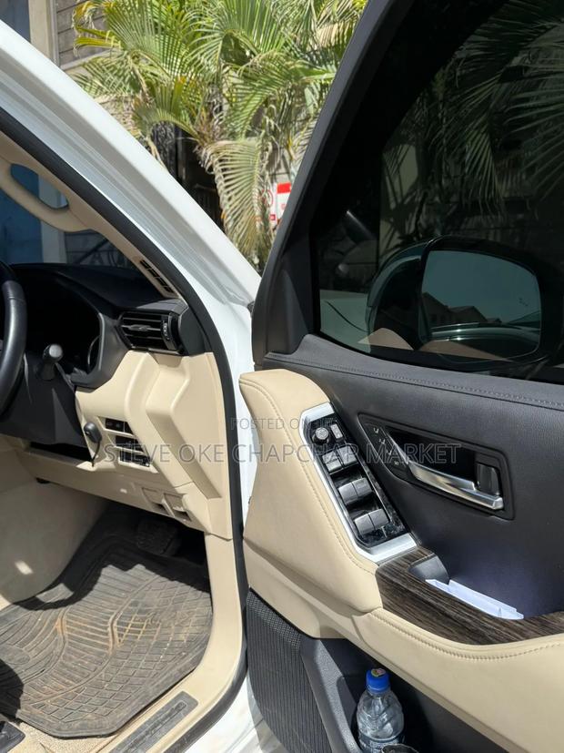 Toyota Land Cruiser 3.3 Diesel 4WD 2022 White