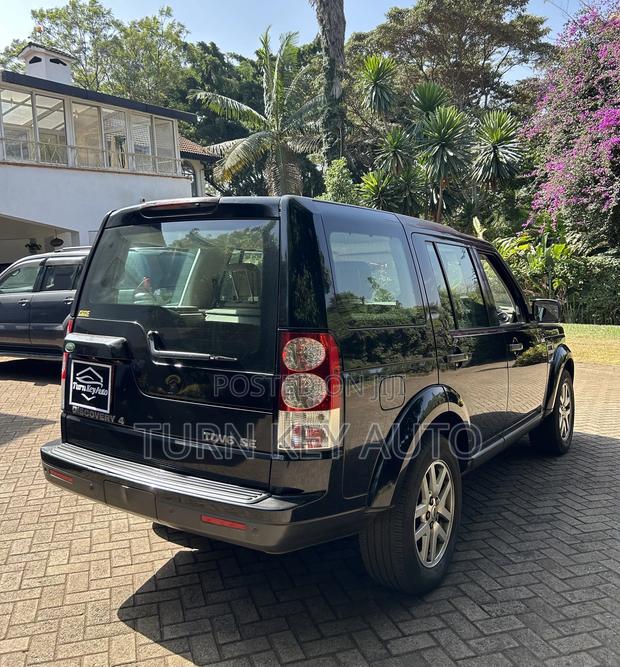 Land Rover Discovery 2010 Black