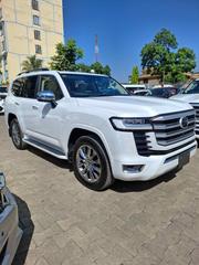 Toyota Land Cruiser 3.5 Petrol 4WD 2022 White for sale
