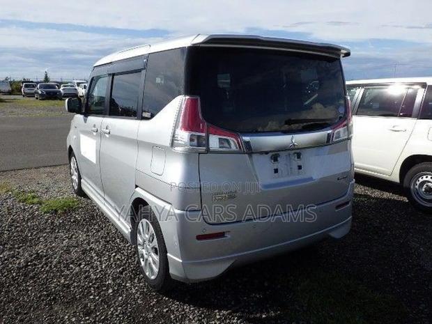 Mitsubishi Delica 2019 Silver