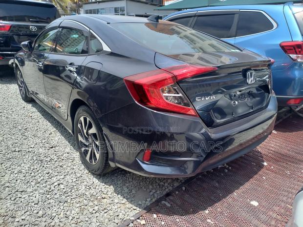 Honda Civic 2019 Blue