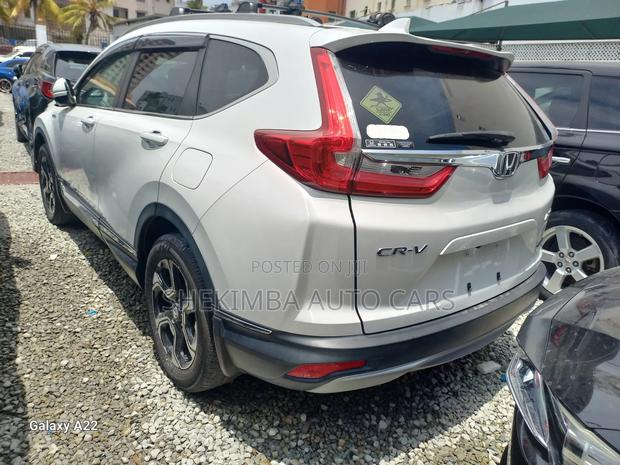 Honda CR-V 2019 White
