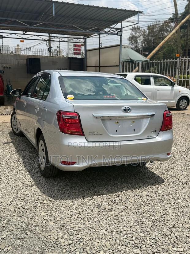 Toyota Axio 1.5 Hybrid 2WD 2019 White
