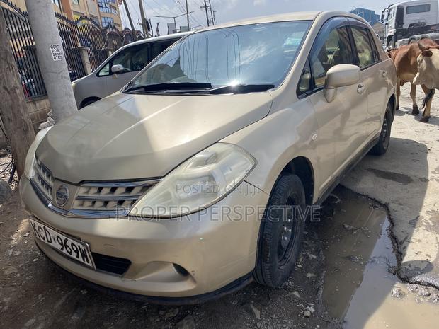 Nissan Tiida 1.5L 16V 2010 Gold