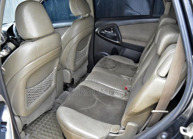 Toyota Vanguard 2009 Black