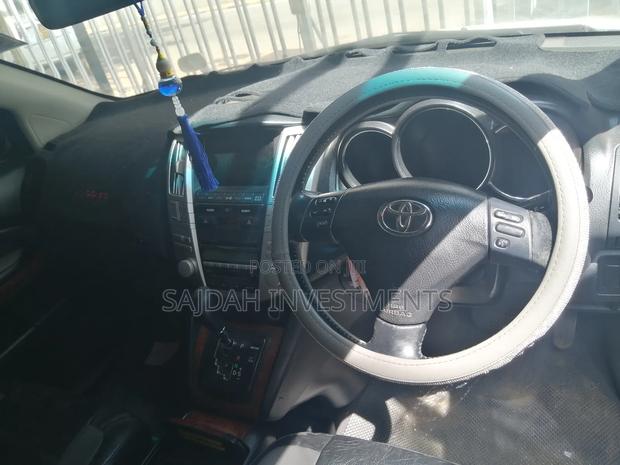 Toyota Harrier 240G 2009 White