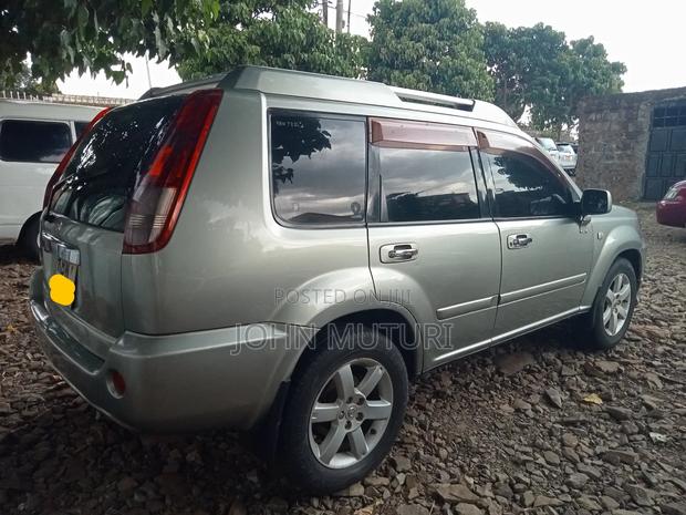 Nissan X-Trail 2006 Gold