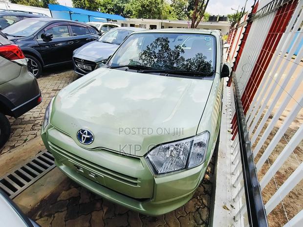 Toyota Succeed 2019 Silver