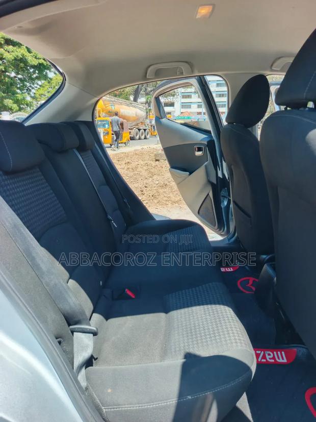 Mazda Demio 2016 Gray