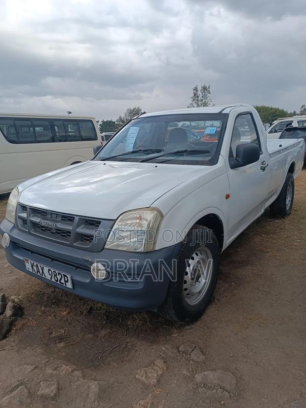Isuzu D-MAX 2007 White