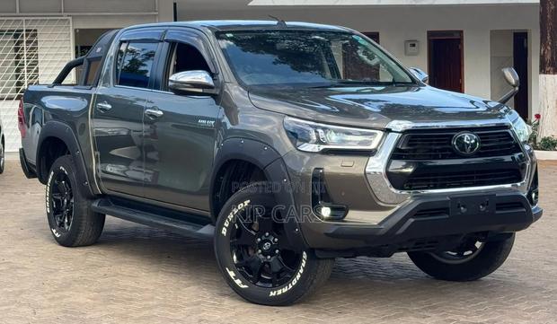 Toyota Hilux Revo Double Cab Deisel 2.4 AWD 2020 Gray