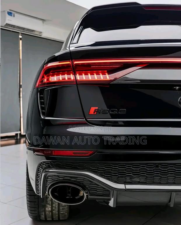 Audi RS Q8 2021 Black