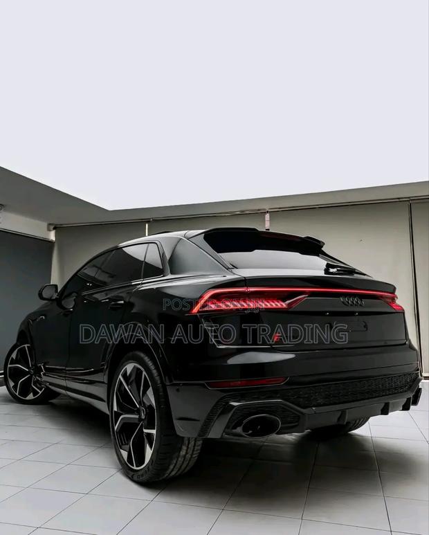 Audi RS Q8 2021 Black