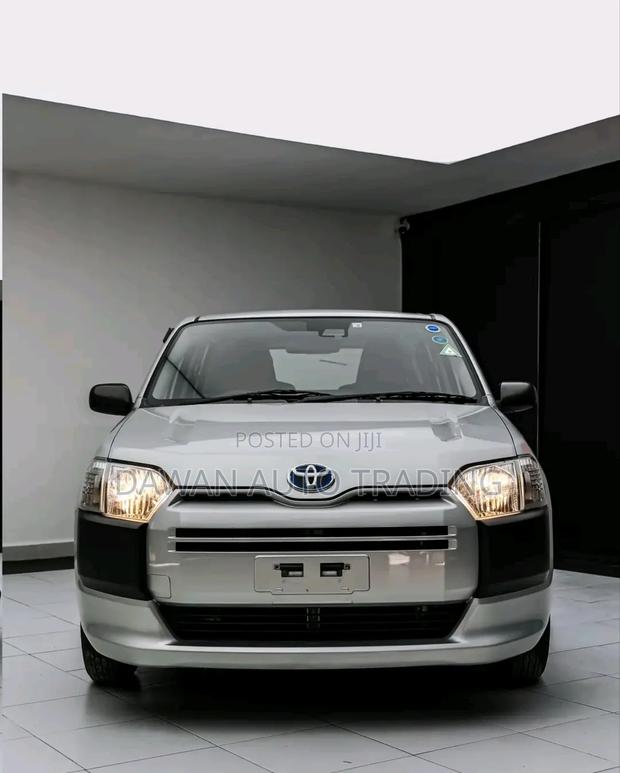 Toyota Probox 2020 Silver