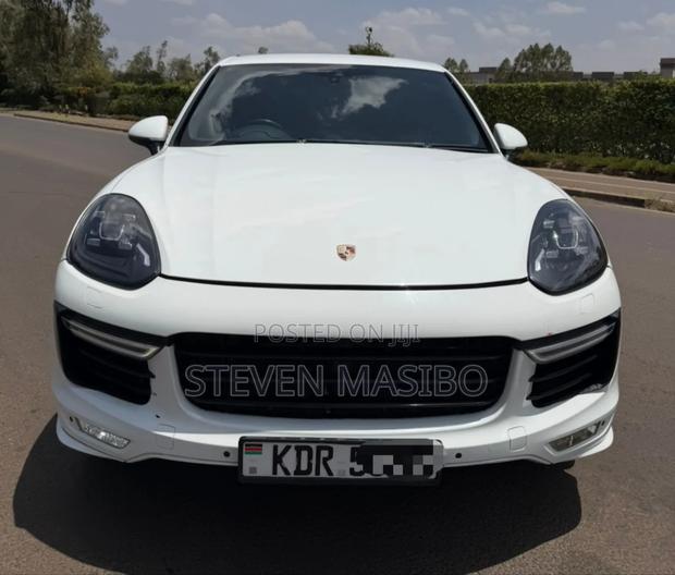 Porsche Cayenne GTS 4dr SUV AWD (3.6L 6cyl Turbo 8A) 2015 White