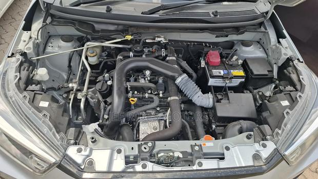 Toyota Raize 1.0 FWD 2019 Silver