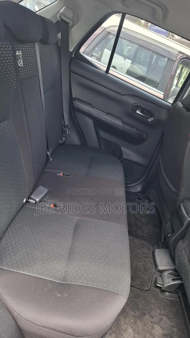 Toyota Raize 1.0 FWD 2019 Silver