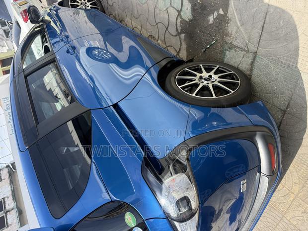 Toyota Sienta 1.5 Hybrid FWD (6-seater) 2018 Blue