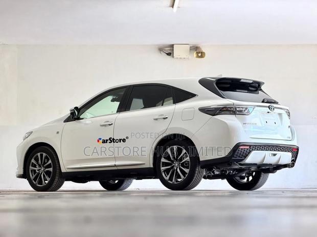 Toyota Harrier 2.0 Turbo GR Sport 2019 White