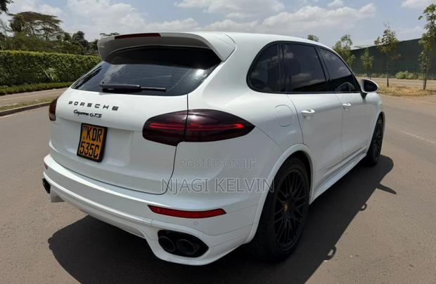 Porsche Cayenne GTS 4dr SUV AWD (3.6L 6cyl Turbo 8A) 2015 White