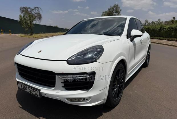 Porsche Cayenne GTS 4dr SUV AWD (3.6L 6cyl Turbo 8A) 2015 White